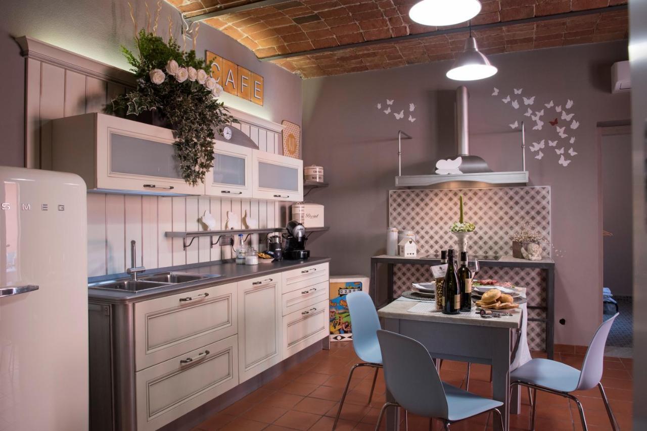 Appartamento Vacanze / Holiday Flat Farfalle&Rossobarbera Montegrosso d'Asti ภายนอก รูปภาพ