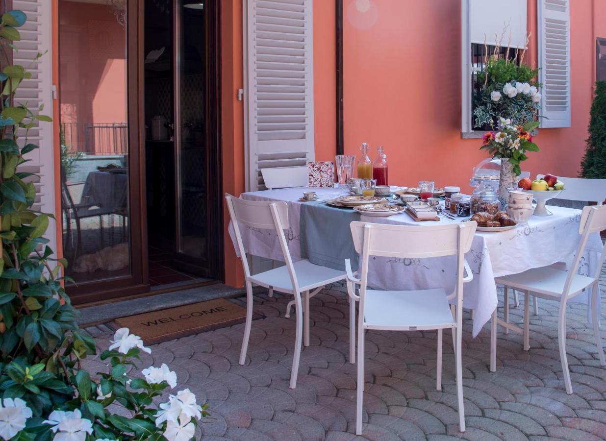 Appartamento Vacanze / Holiday Flat Farfalle&Rossobarbera Montegrosso d'Asti ภายนอก รูปภาพ
